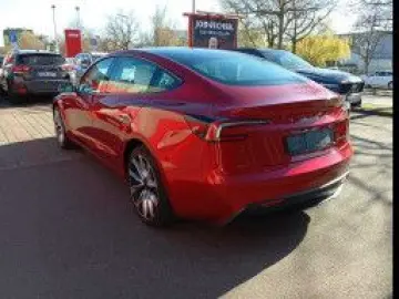 TESLA Model 3 Long Range Dual AWD