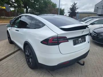 TESLA Model X Plaid 750 KW Full-Self-Drive Anhängerkup