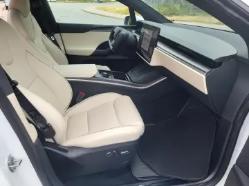 TESLA Model X Plaid 750 KW Full-Self-Drive Anhängerkup