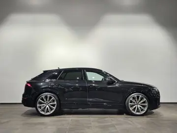 AUDI Q8 55 TFSI Q. 2x S Line Black RS-Sitz B&O Hud 23
