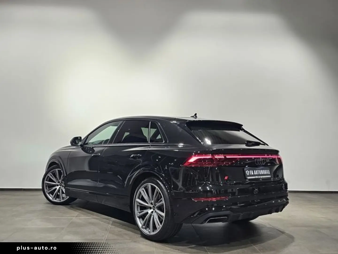 AUDI Q8 55 TFSI Q. 2x S Line Black RS-Sitz B&O Hud 23