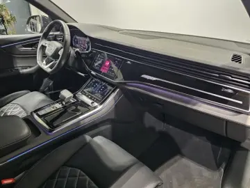 AUDI Q8 55 TFSI Q. 2x S Line Black RS-Sitz B&O Hud 23
