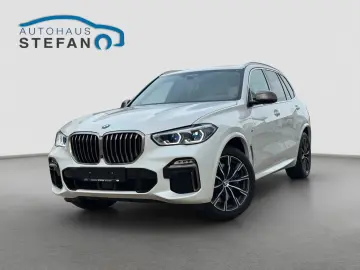 BMW X5 M50i Sportaut. 360  Laser HuD PANO SoftClose