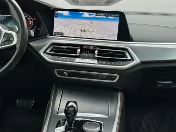 BMW X5 M50i Sportaut. 360  Laser HuD PANO SoftClose