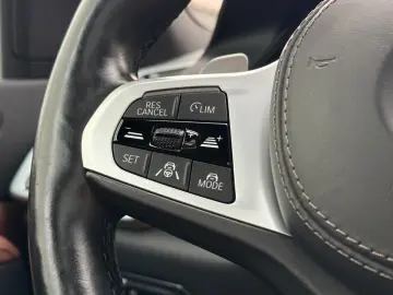 BMW X5 M50i Sportaut. 360  Laser HuD PANO SoftClose
