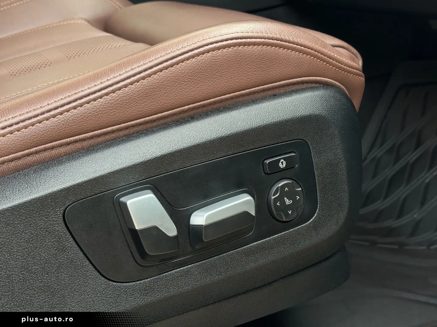 BMW X5 M50i Sportaut. 360  Laser HuD PANO SoftClose