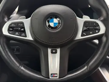 BMW X5 M50i Sportaut. 360  Laser HuD PANO SoftClose