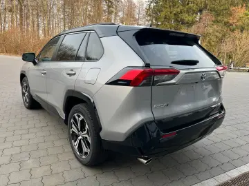TOYOTA RAV 4 2.5 PlugIn Hybrid 4x4 Style VOLL 2024er