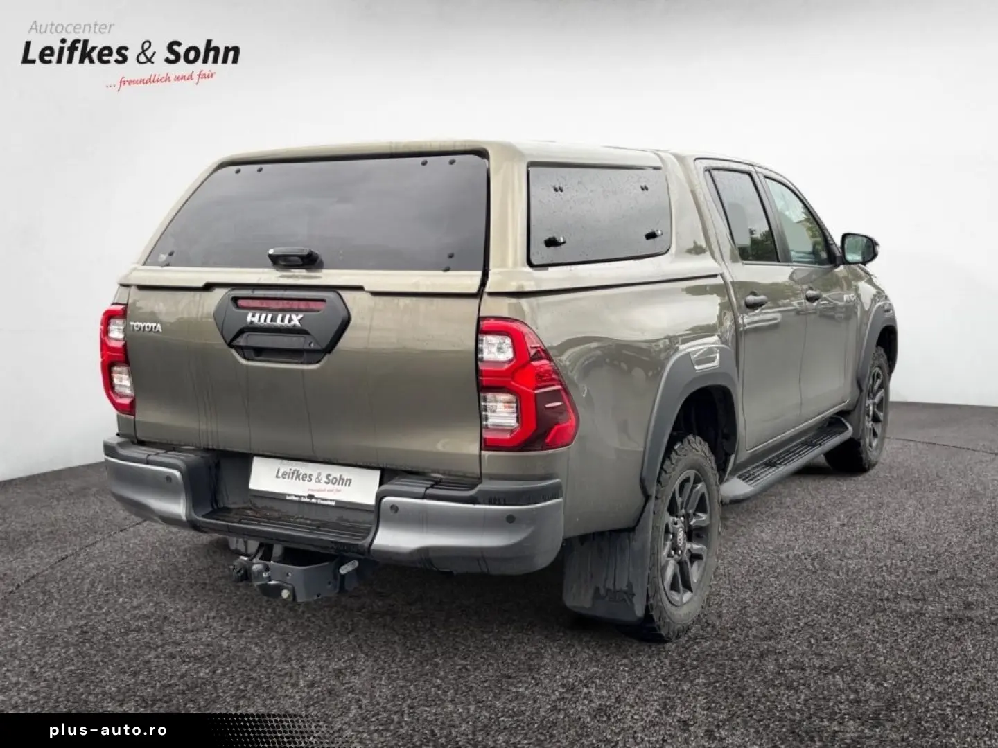 TOYOTA HiLux 4x4 Double Cab Invincible Hardtop   AHK