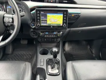 TOYOTA HiLux 4x4 Double Cab Invincible Hardtop   AHK
