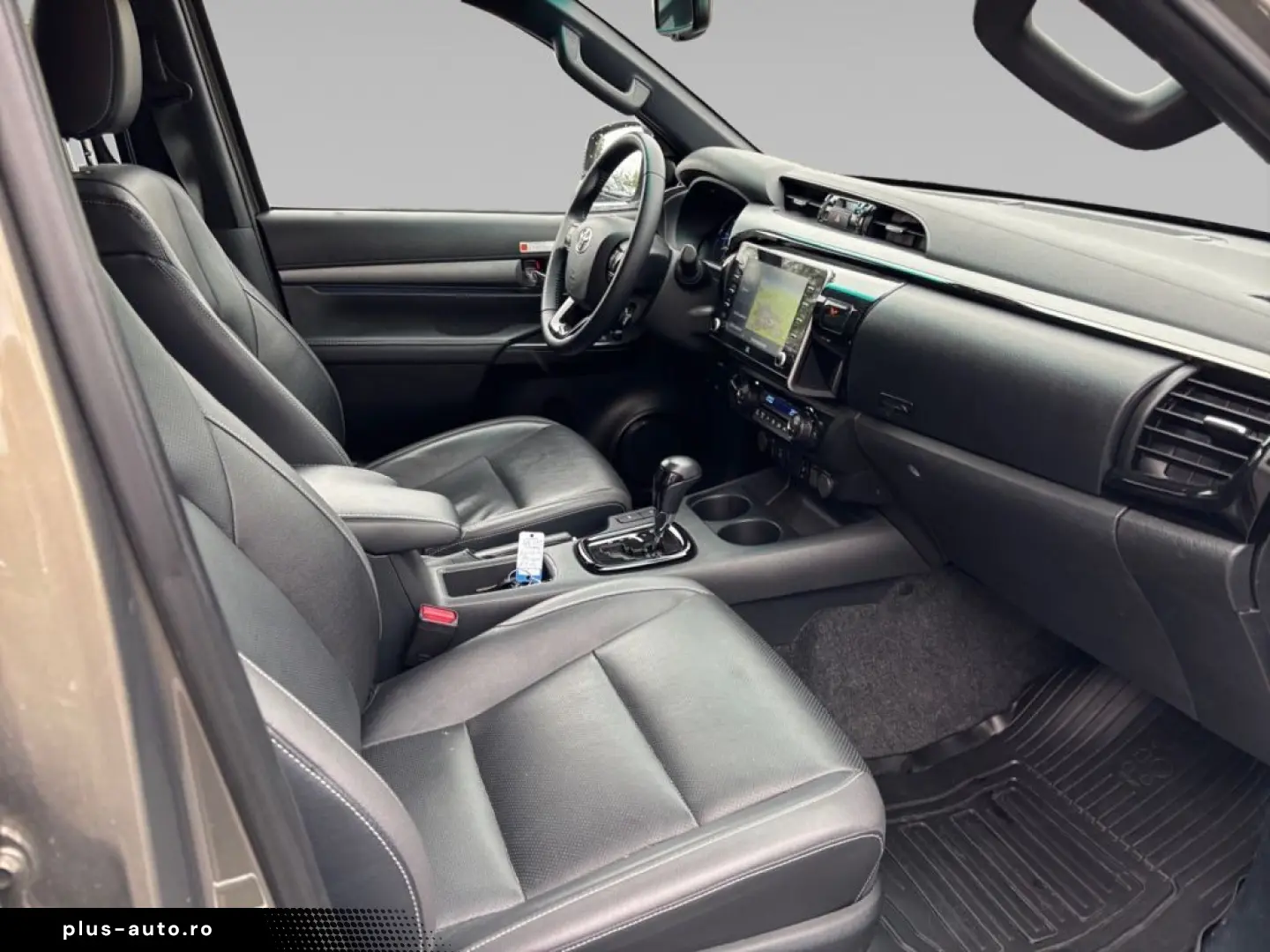 TOYOTA HiLux 4x4 Double Cab Invincible Hardtop   AHK