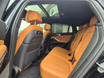 BMW X6 xDrive 40d M-Sport M-Sport Aktivlenk AHK Alar