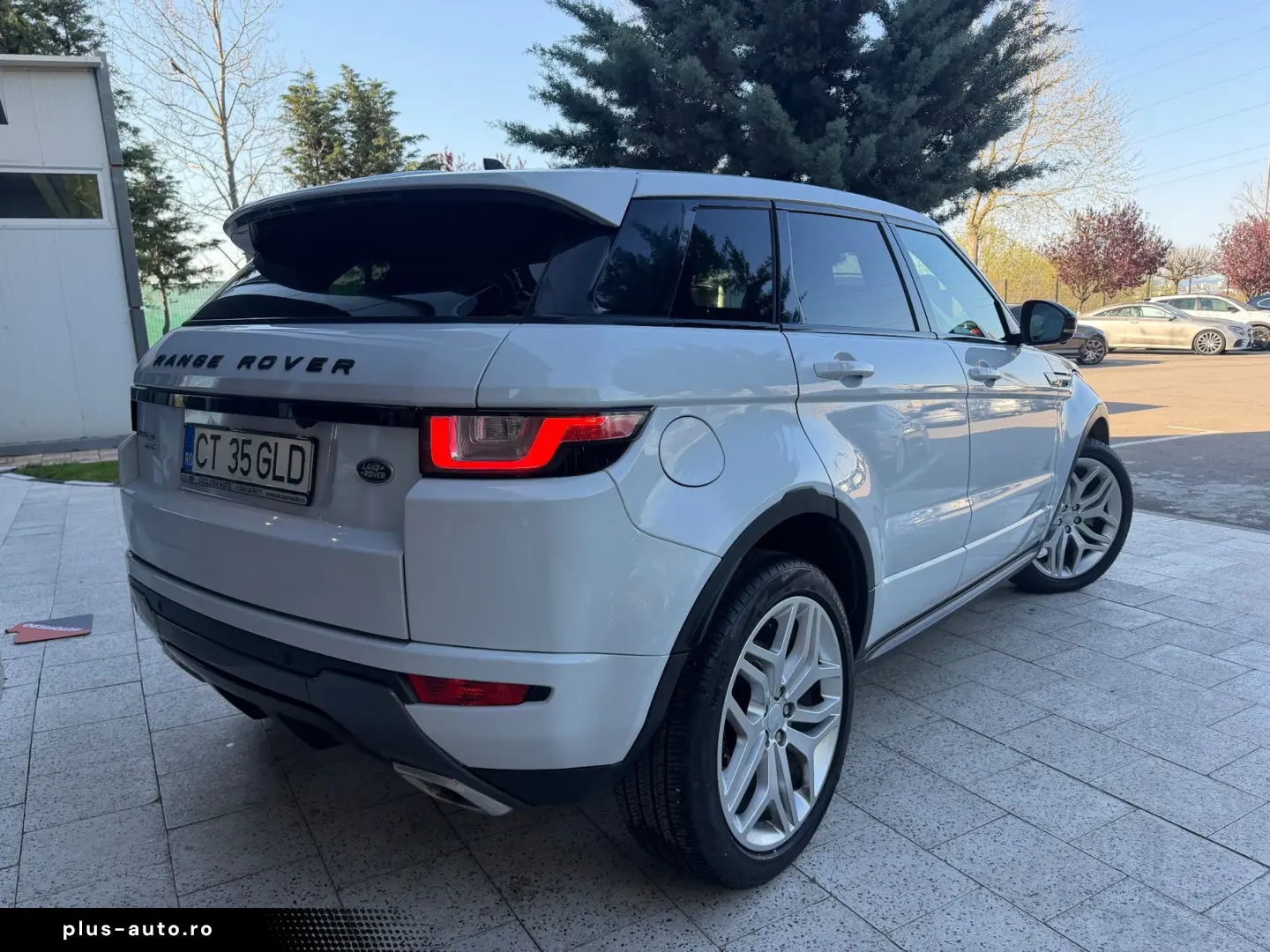 Land-Rover Range-Rover-Evoque
