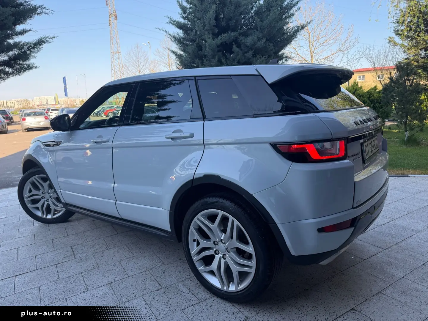 Land-Rover Range-Rover-Evoque