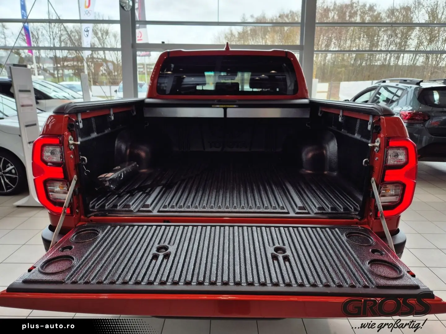 TOYOTA Hilux DC Invincible   AHK   JBL   Rollo   Garant
