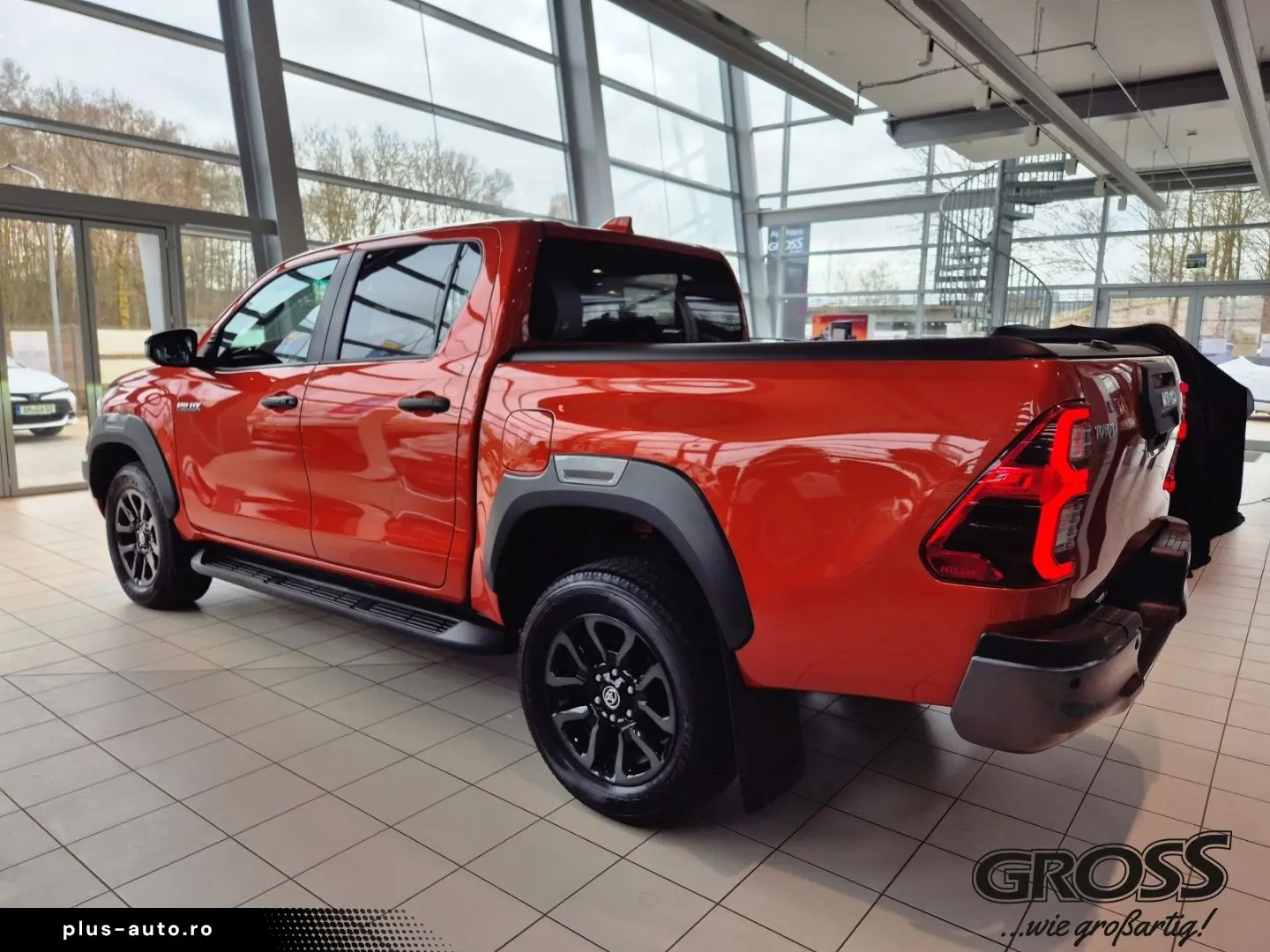 TOYOTA Hilux DC Invincible   AHK   JBL   Rollo   Garant