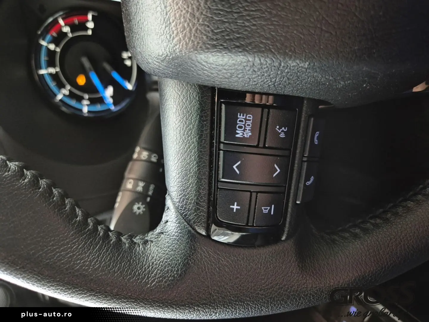 TOYOTA Hilux DC Invincible   AHK   JBL   Rollo   Garant