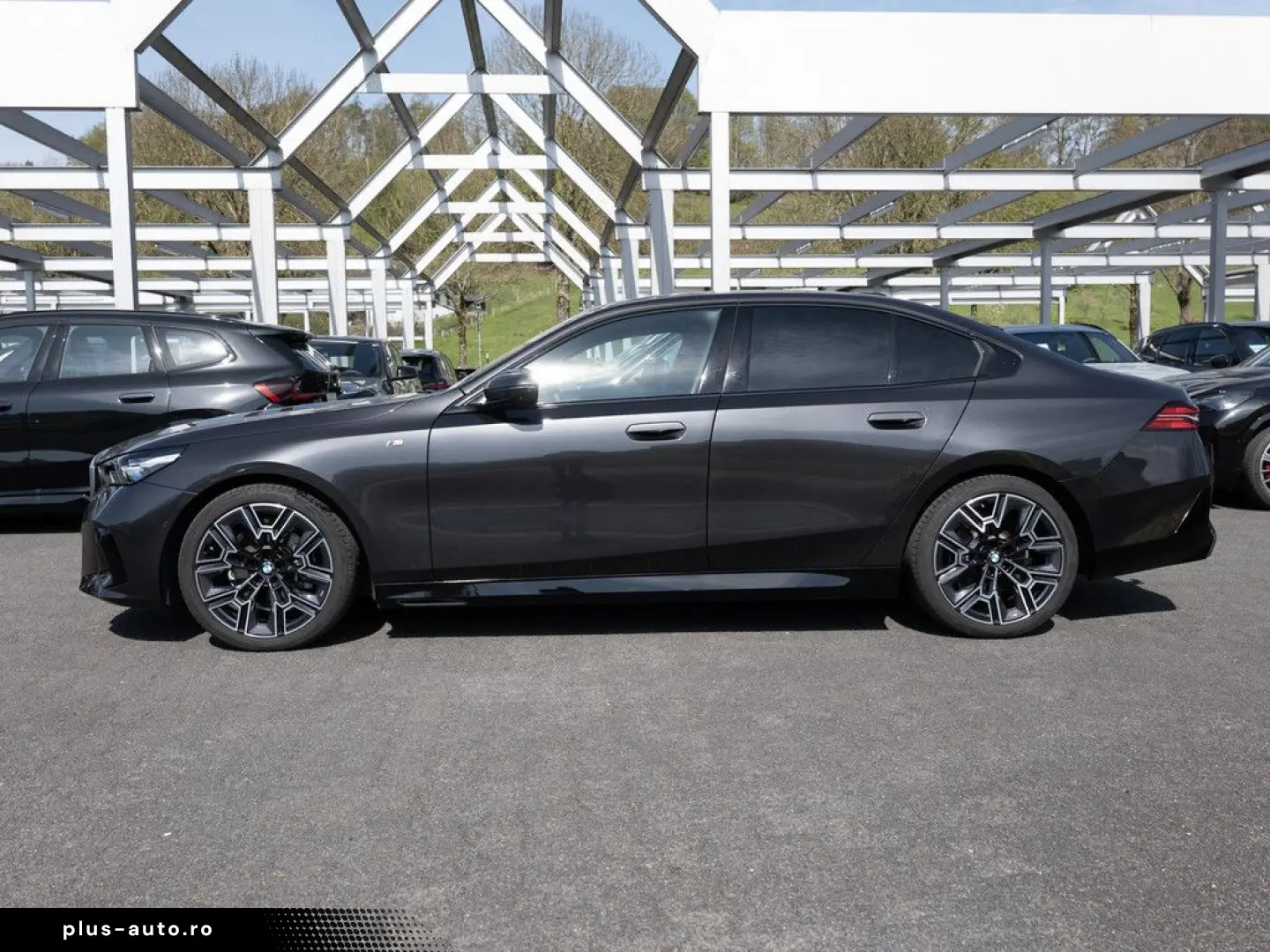 BMW 520d xDrive M-Sport AHK STANDHZ HUD 360  LED ACC