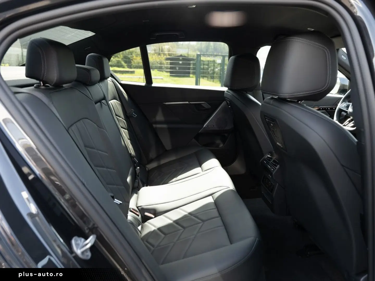BMW 520d xDrive M-Sport AHK STANDHZ HUD 360  LED ACC