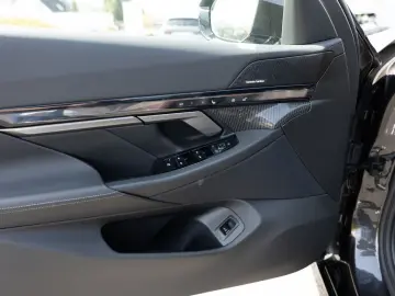 BMW 520d xDrive M-Sport AHK STANDHZ HUD 360  LED ACC