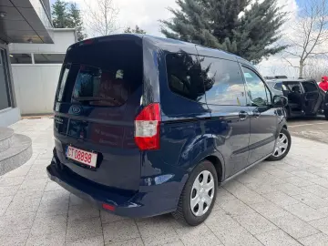 Ford Tourneo-Courier