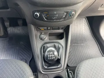 Ford Tourneo-Courier