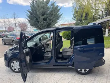 Ford Tourneo-Courier