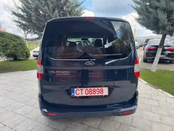 Ford Tourneo-Courier