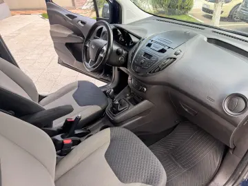 Ford Tourneo-Courier