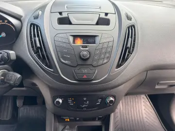 Ford Tourneo-Courier