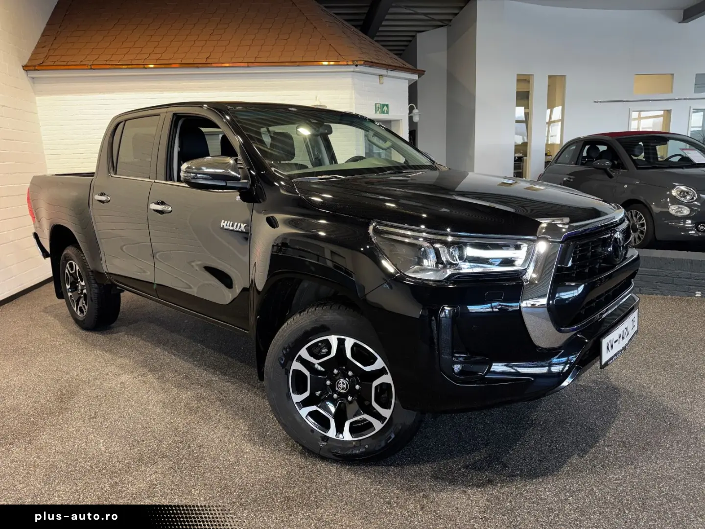 TOYOTA Hilux Double Cab Executive 2.8D 4x4 AHK 3.500 KG