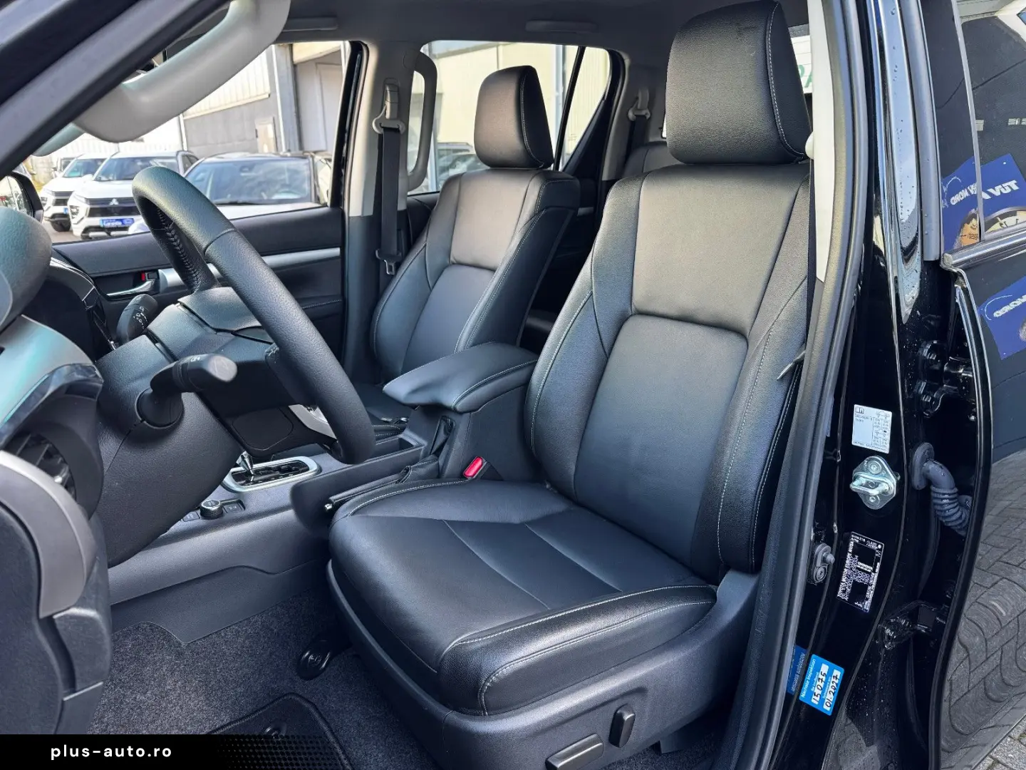 TOYOTA Hilux Double Cab Executive 2.8D 4x4 AHK 3.500 KG