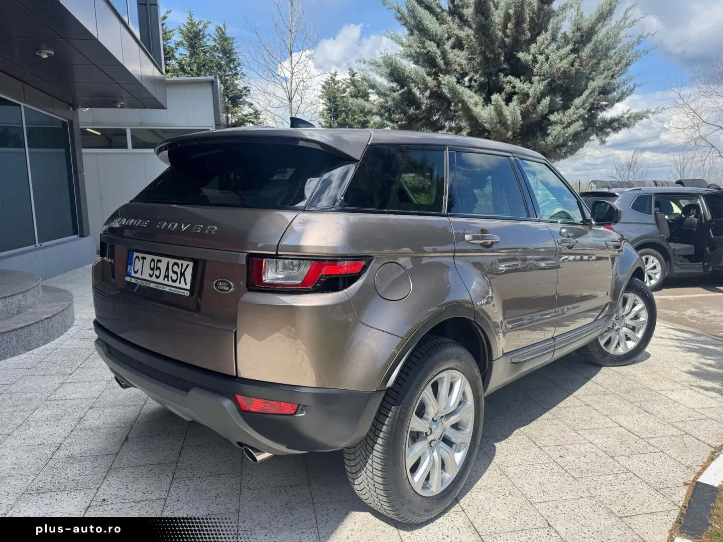 Land-Rover Range-Rover-Evoque