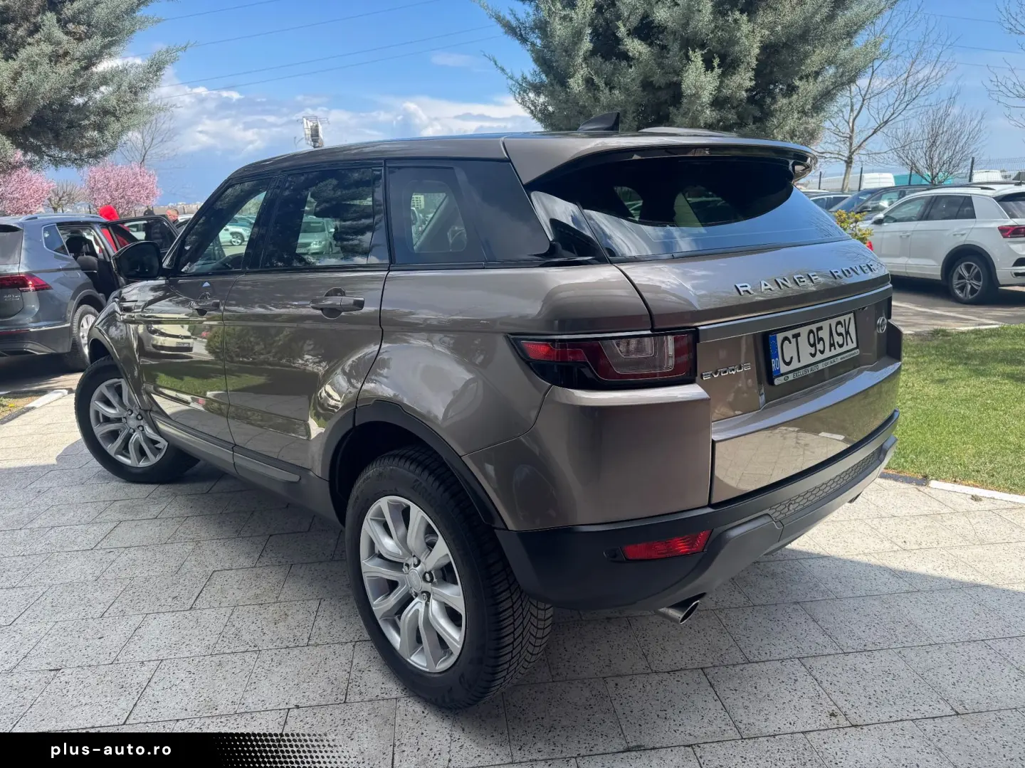 Land-Rover Range-Rover-Evoque