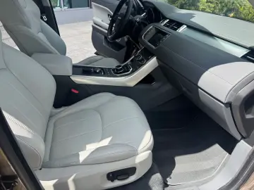 Land-Rover Range-Rover-Evoque