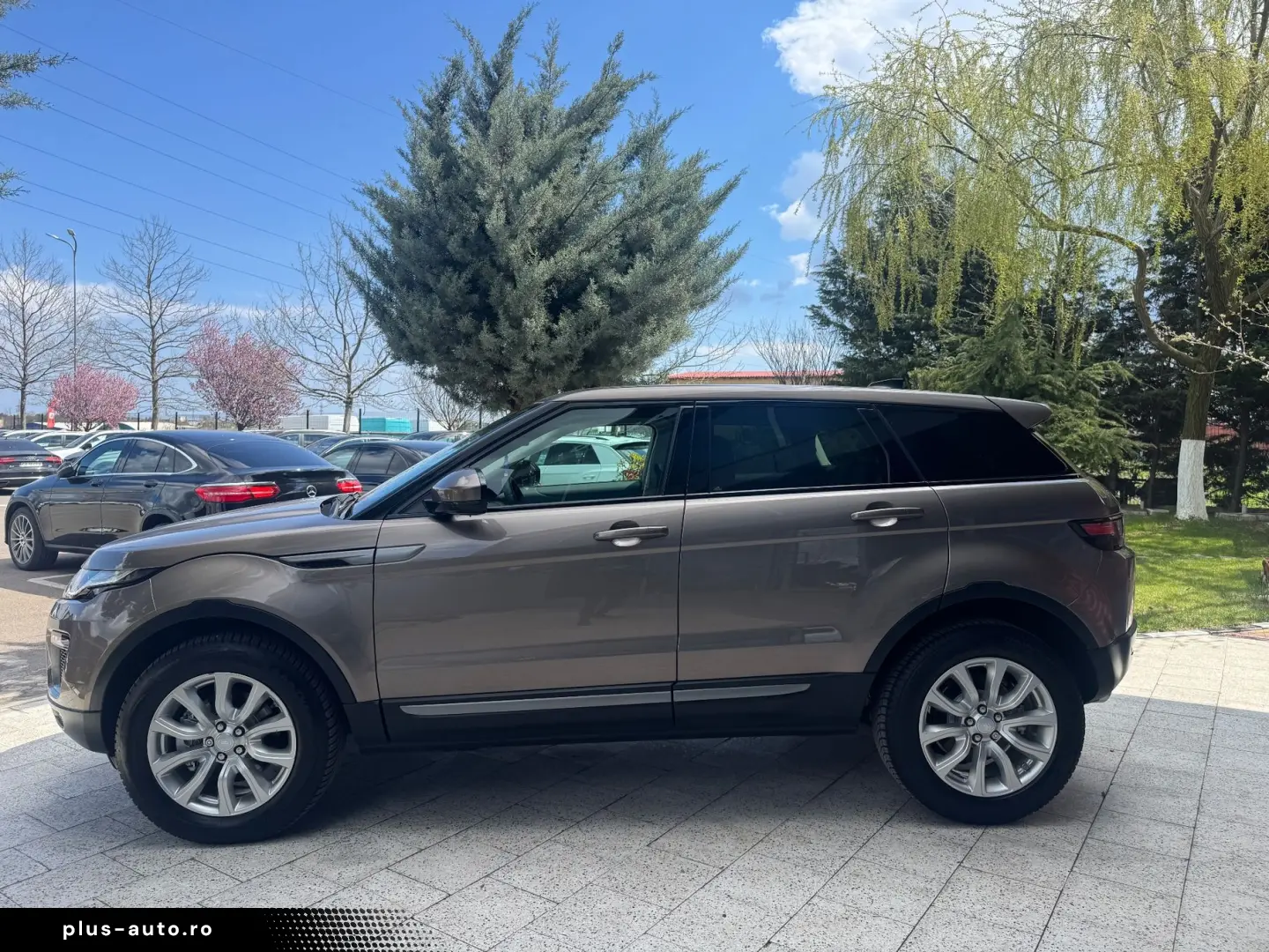 Land-Rover Range-Rover-Evoque
