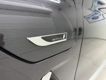 BMW X3 292 CP PLUG-IN HYBRID - X DRIVE