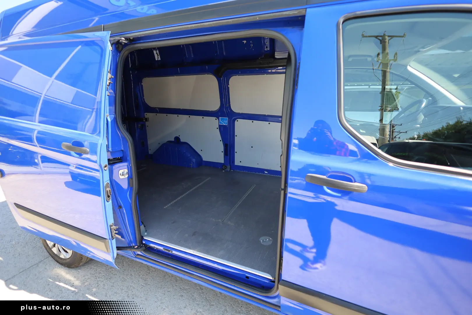 Ford Transit Custom L2H2 2.0D 170CP MHEV