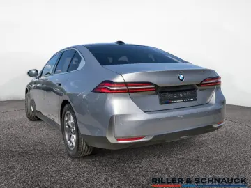 BMW 520d xDrive STANDHZ SITZBELÜFTUNG LED PANO 360