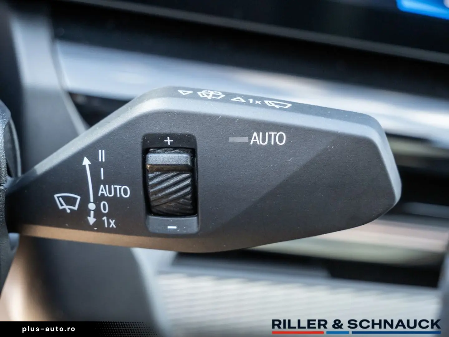 BMW 520d xDrive STANDHZ SITZBELÜFTUNG LED PANO 360