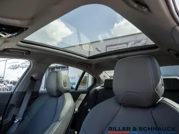 BMW 520d xDrive STANDHZ SITZBELÜFTUNG LED PANO 360