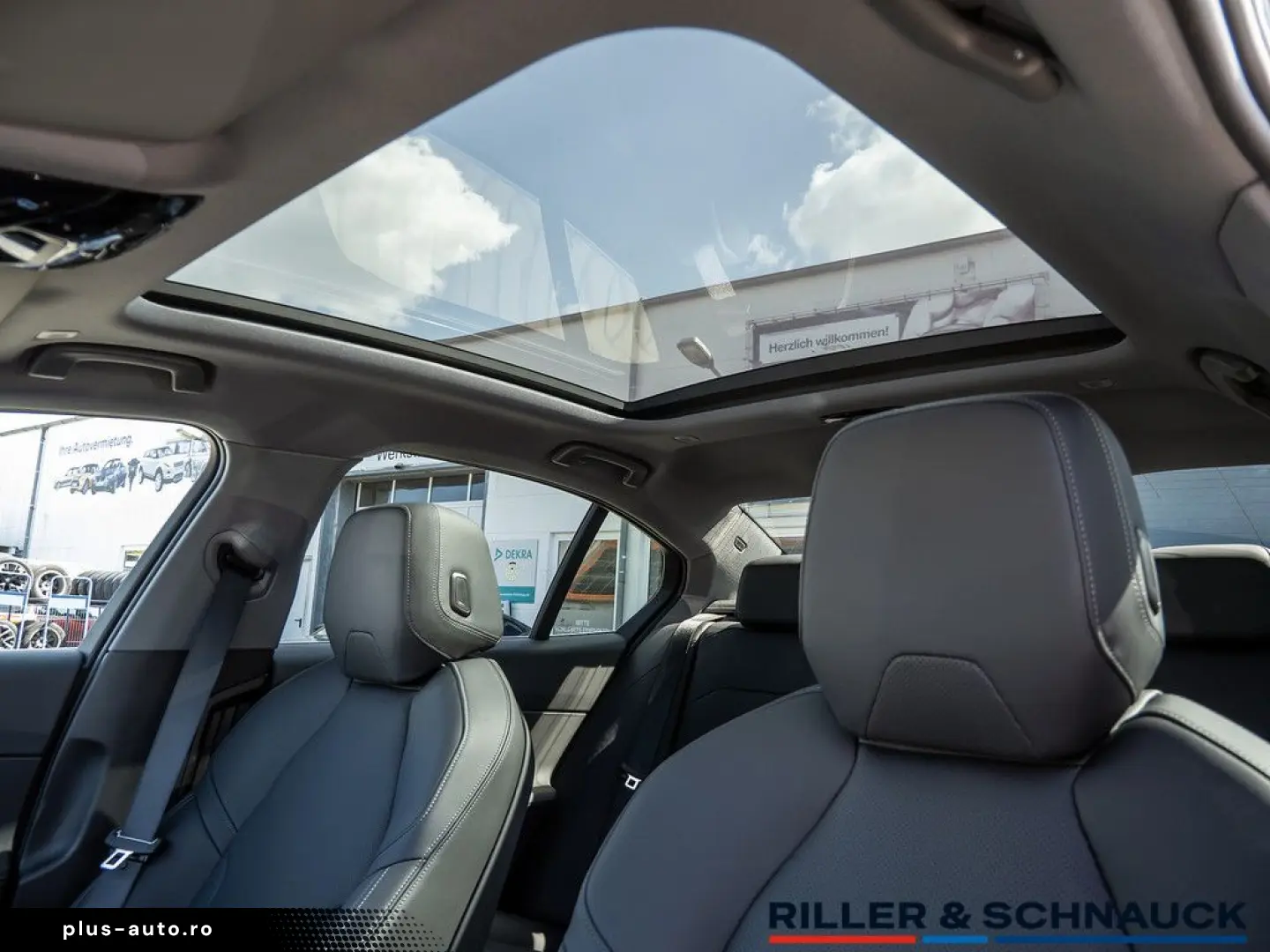 BMW 520d xDrive STANDHZ SITZBELÜFTUNG LED PANO 360