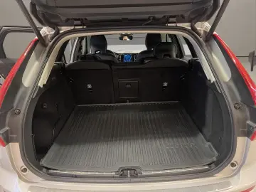 Volvo XC60 B4 (Diesel) Momentum Pro AUT