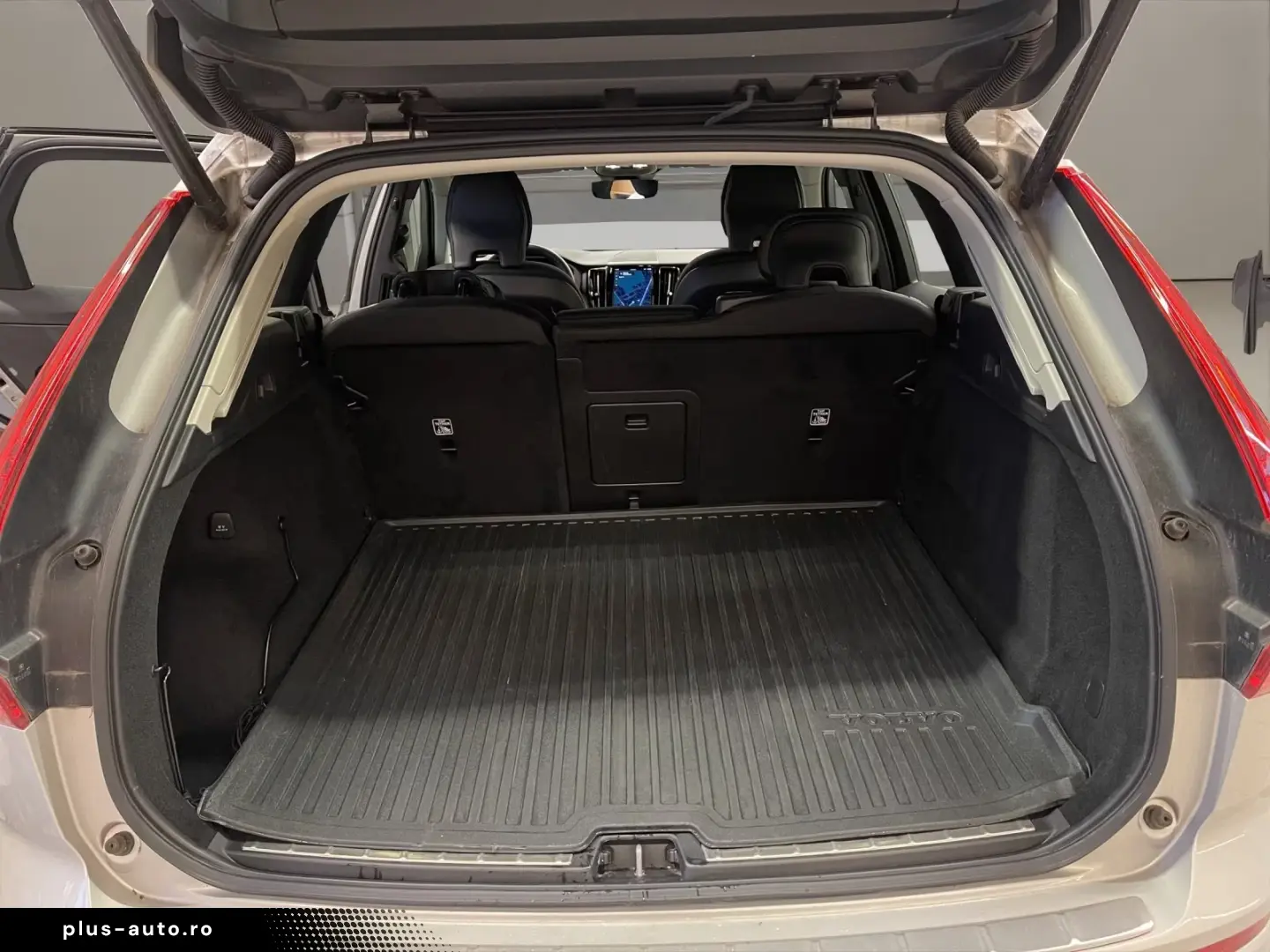 Volvo XC60 B4 (Diesel) Momentum Pro AUT