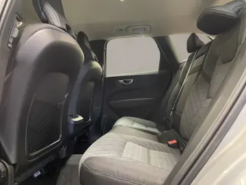 Volvo XC60 B4 (Diesel) Momentum Pro AUT