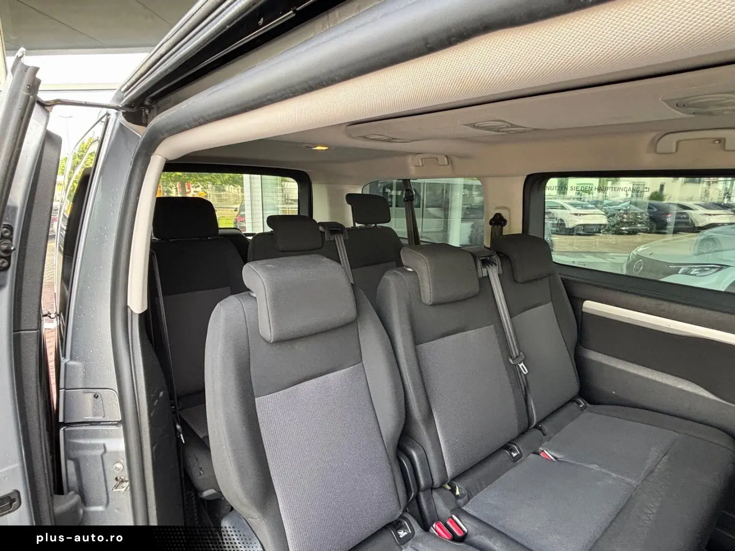 PEUGEOT Traveller Business L3 9-Sitze Head-up