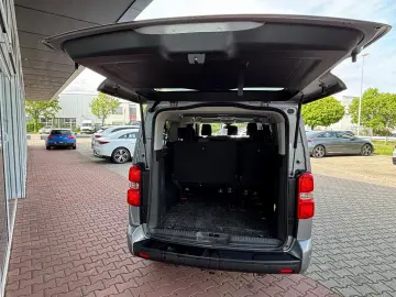 PEUGEOT Traveller Business L3 9-Sitze Head-up