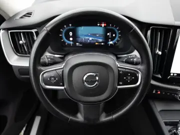 Volvo XC60 B4 Core aus 1.Hand KAMERA NAVI