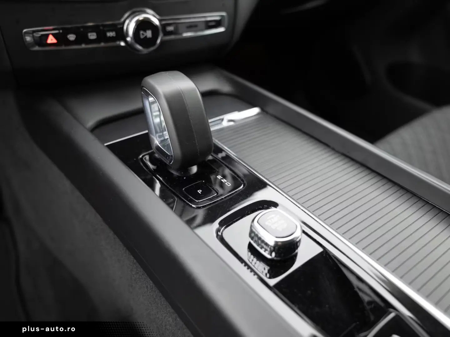 Volvo XC60 B4 Core aus 1.Hand KAMERA NAVI