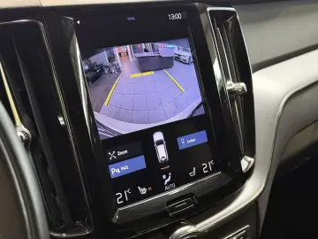 Volvo XC60 Momentum Pro H&K KAMERA NAVI